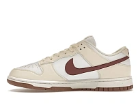 Фото № 3 с приближением к товару «‎Nike Dunk Low Next Nature»