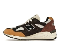 Фото № 3 с приближением к товару «‎New Balance 990v2 MiUSA»