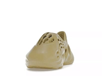 Фото № 2 с приближением к товару «‎adidas Yeezy Foam RNNR Sulfur (Kids)»