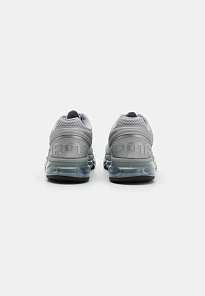 Фото № 3 с приближением к товару «‎AIR MAX 2013 »