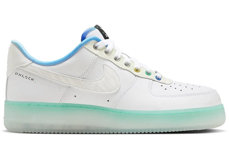 Фото № 1 с приближением к товару «‎Nike Air Force 1 Low 07 PRM Unlock Your Space»