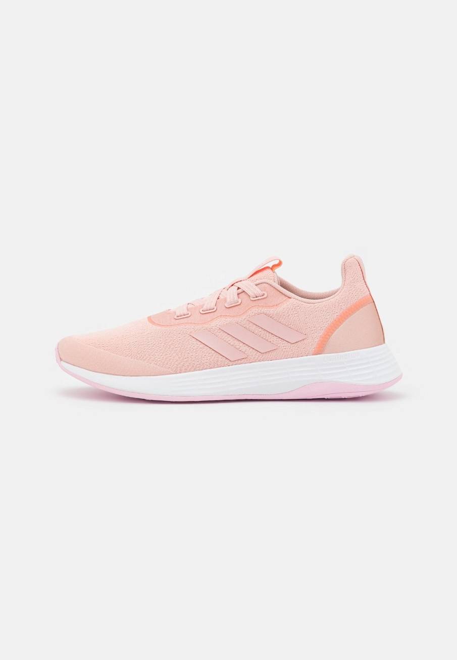 Фото № 1 с приближением к товару «‎Adidas Qt Racer»