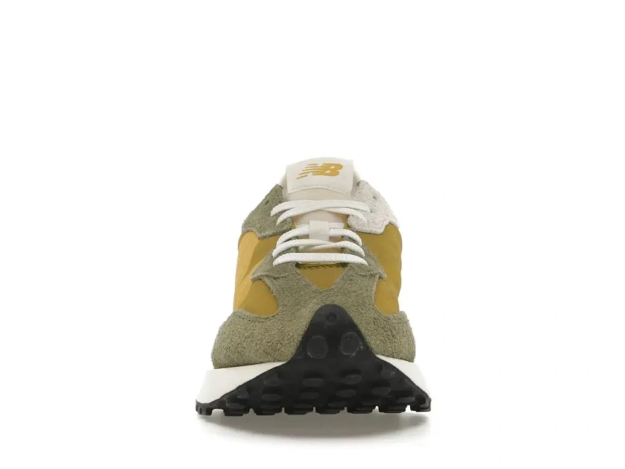 Фото № 2 с приближением к товару «‎New Balance 327»