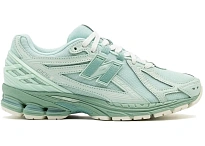 Фото № 1 с приближением к товару «‎New Balance 1906R»