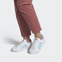 Фото № 3 с приближением к товару «‎Adidas Superstar»