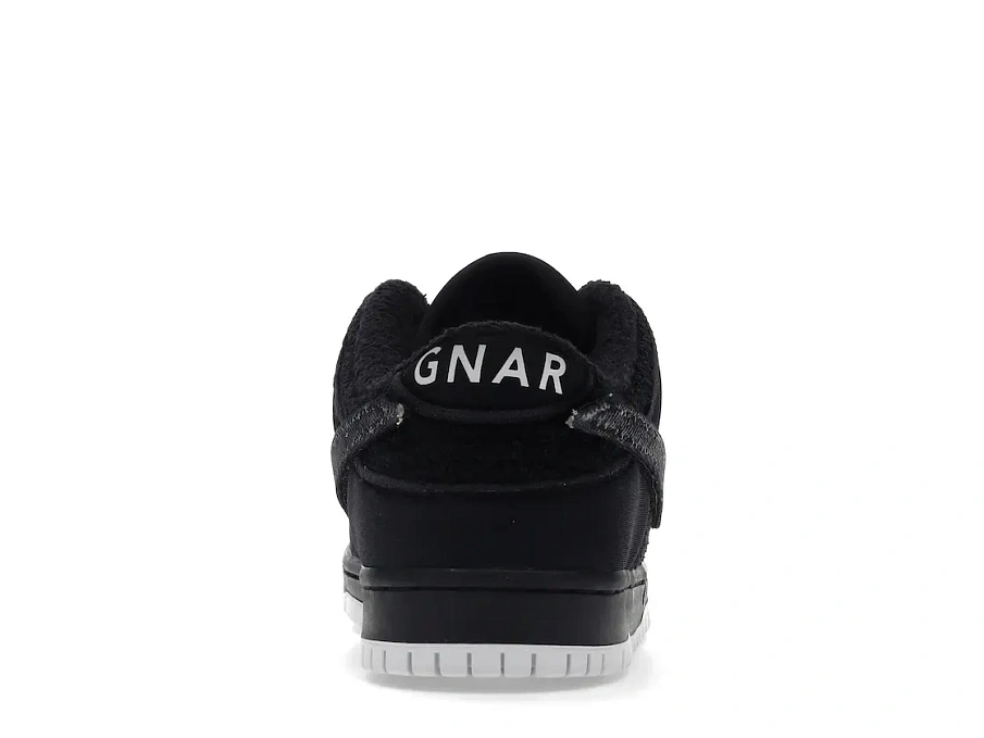 Фото № 4 с приближением к товару «‎Nike SB Dunk Low Gnarhunters»