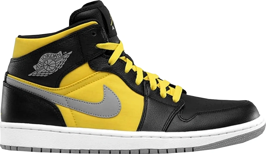Фото № 1 с приближением к товару «‎Jordan 1 Phat Mid Black Speed Yellow»