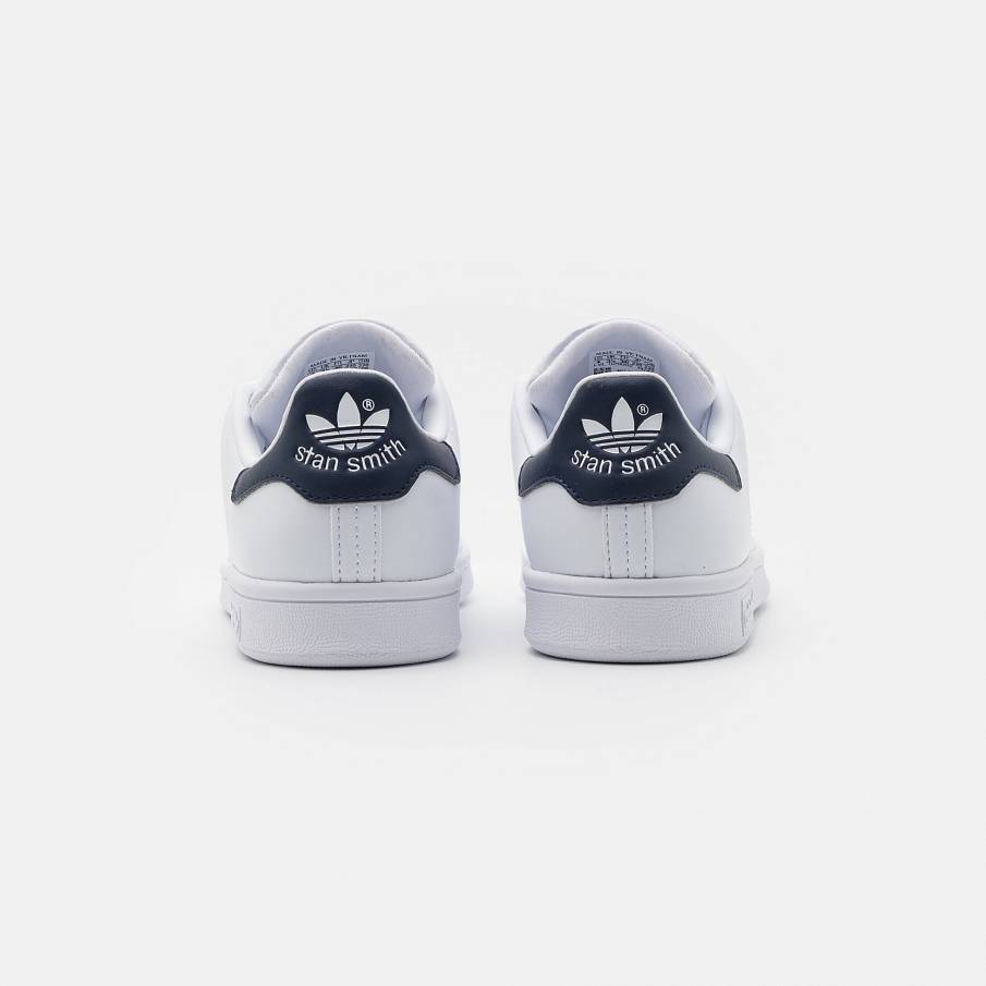 Фото № 4 с приближением к товару «‎Adidas Stan Smith »