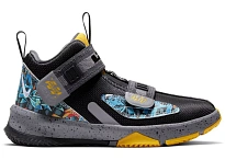 Фото № 1 с приближением к товару «‎Nike LeBron Solder 13»