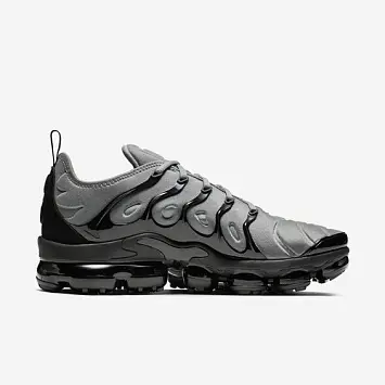 Nike Air Vapormax Plus - 2