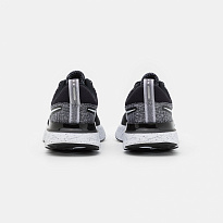 Фото № 3 с приближением к товару «‎Nike Do»