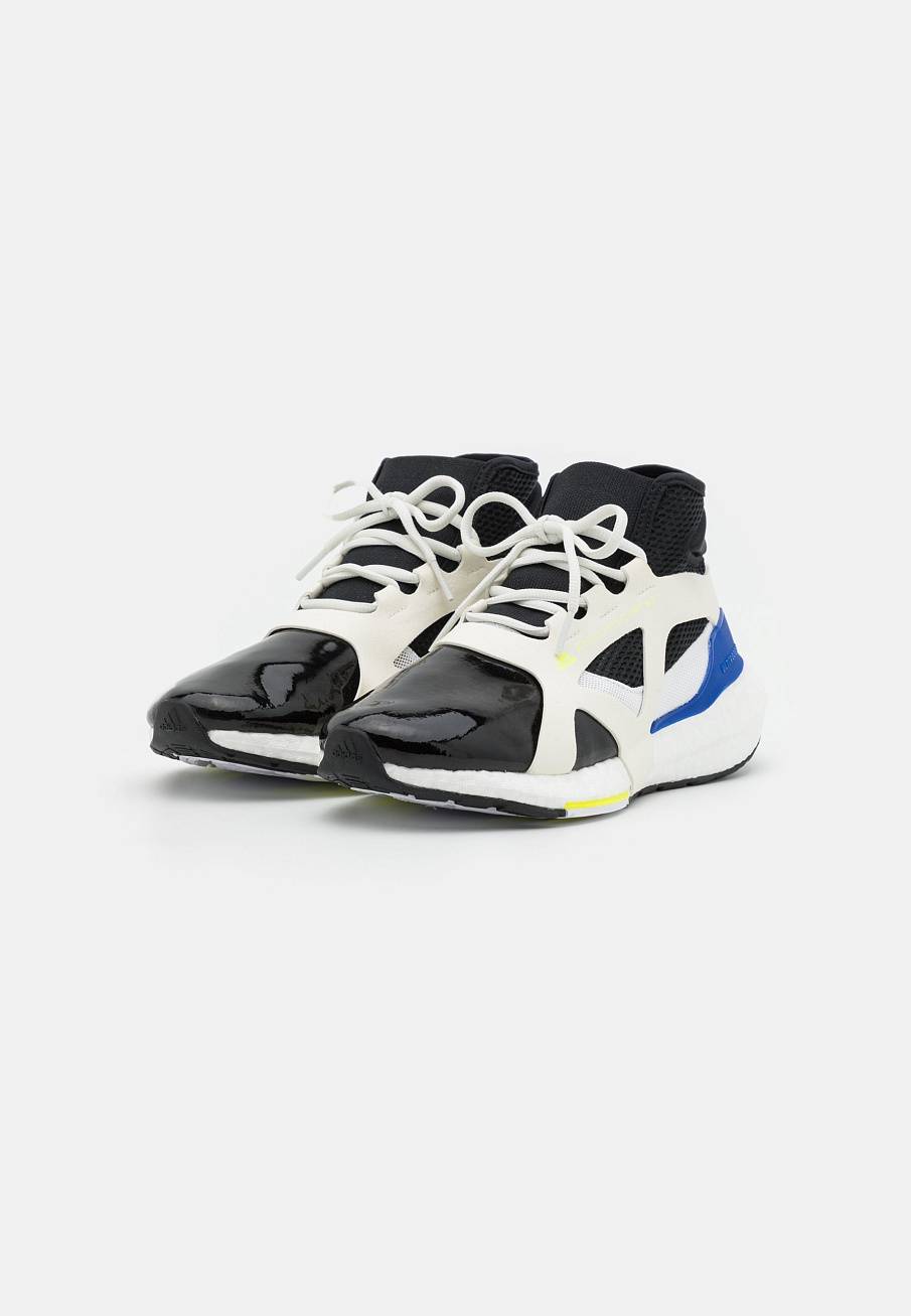 Фото № 2 с приближением к товару «‎Adidas Asmc Ultraboost 21»