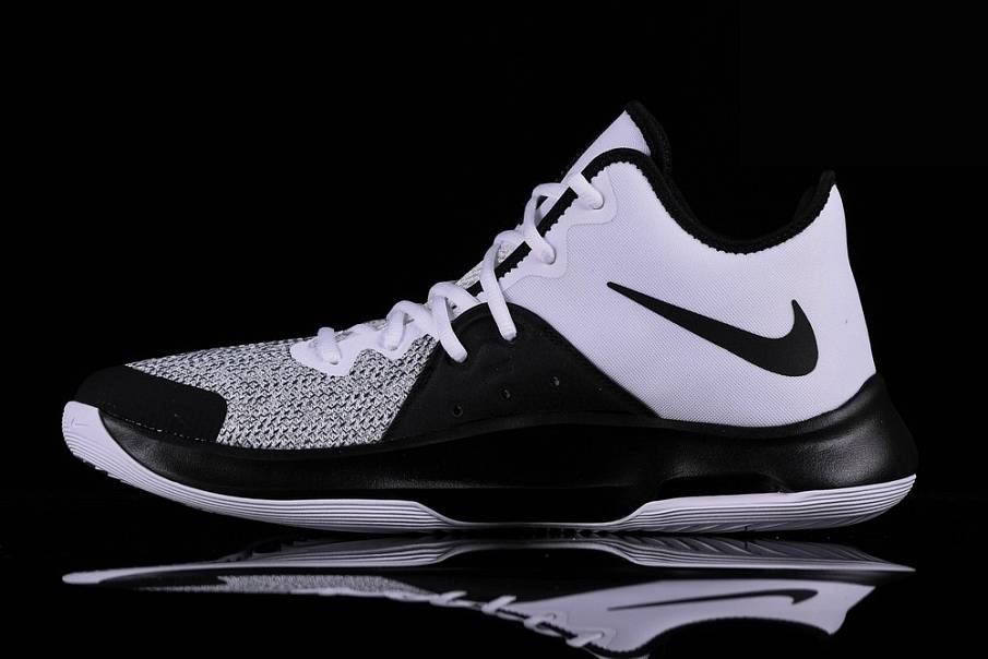 Фото № 3 с приближением к товару «‎Nike Air Versitile Iii»