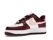 Фото № 2 с приближением к товару «‎Nike Air Force 1 Low 07 Valentine’s Day (2023)»
