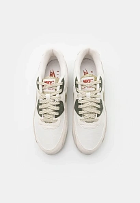 Фото № 4 с приближением к товару «‎AIR MAX 90»