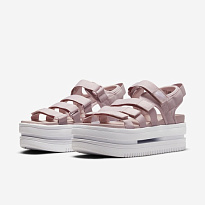 Фото № 4 с приближением к товару «‎Nike Icon Classic»