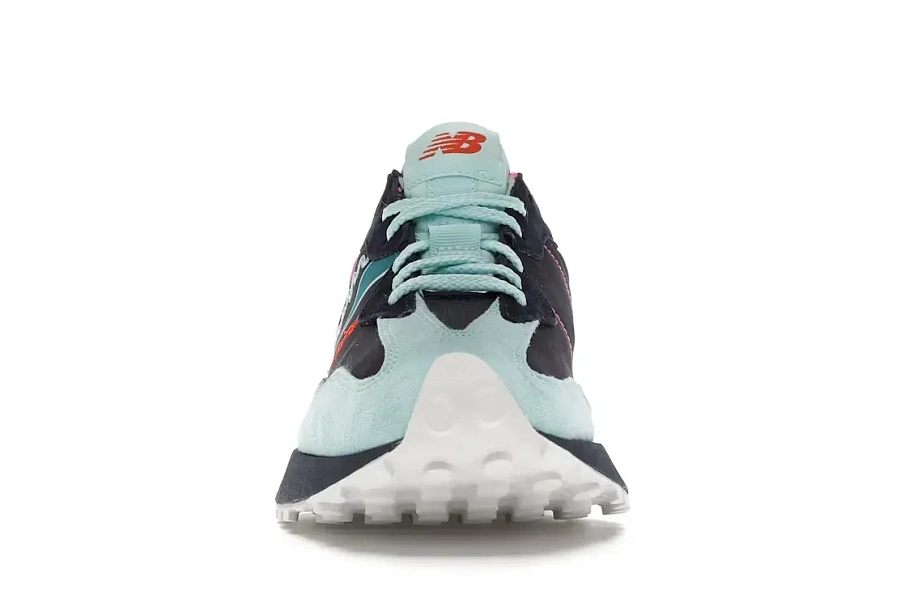 Фото № 2 с приближением к товару «‎New Balance 327»