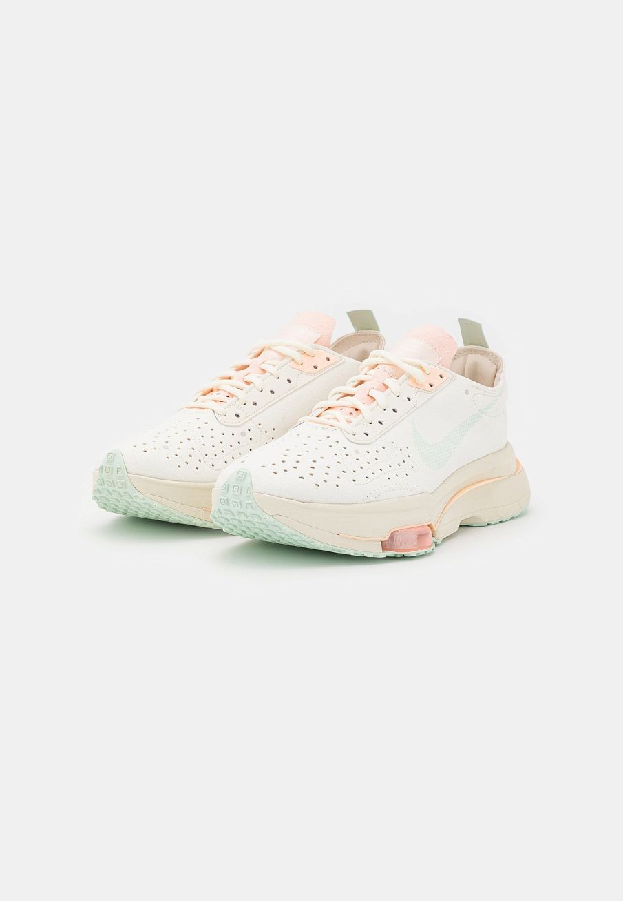 Фото № 2 с приближением к товару «‎Nike Zoom Type »