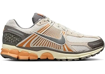 Фото № 1 с приближением к товару «‎Nike Zoom Vomero 5»