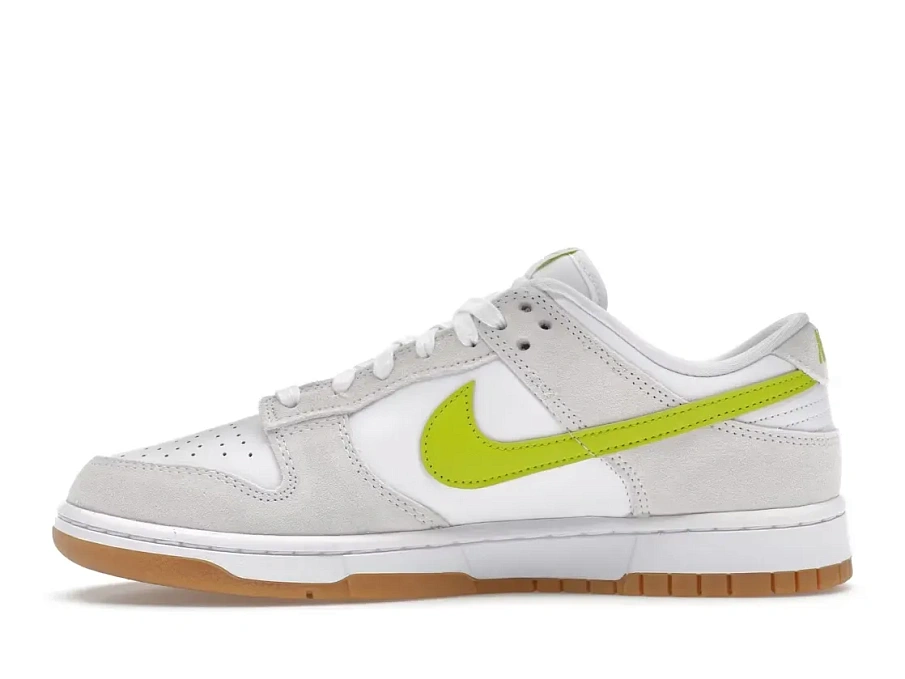 Фото № 3 с приближением к товару «‎Nike Dunk Low»