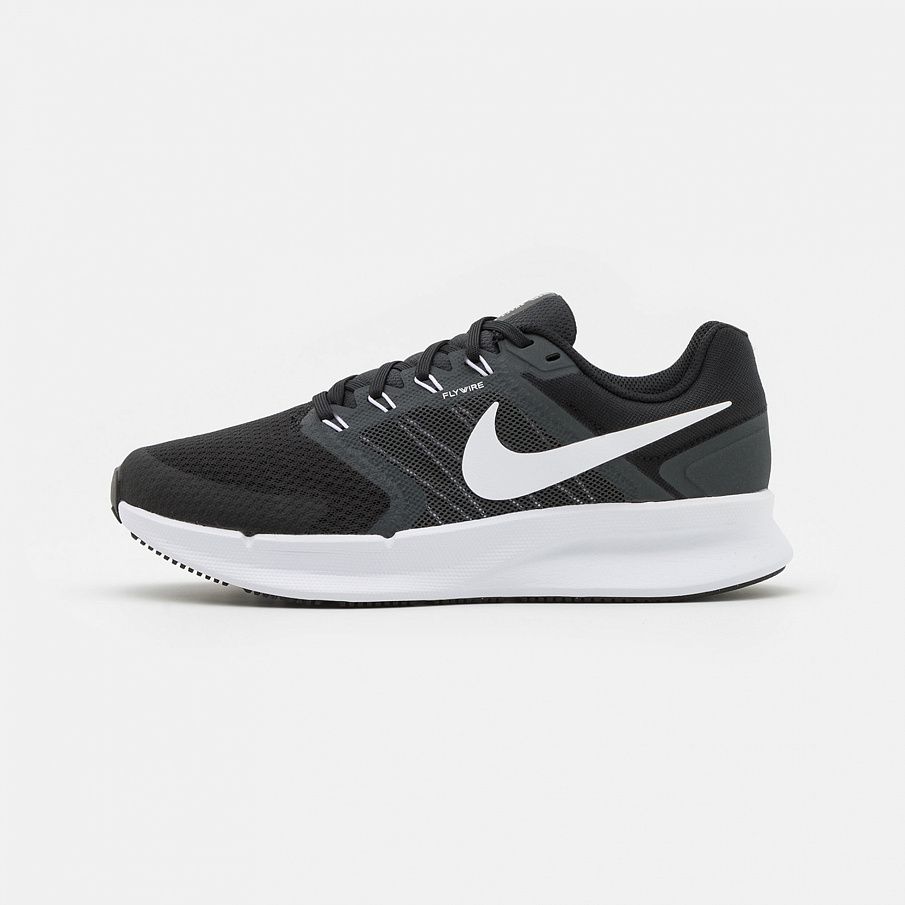 Фото № 1 с приближением к товару «‎Nike Swift 3»