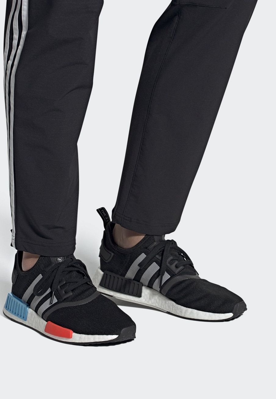 Фото № 1 с приближением к товару «‎Adidas Nmd_r1 »