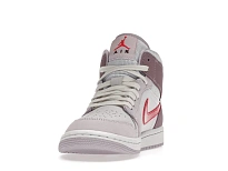 Фото № 3 с приближением к товару «‎Jordan 1 Mid Valentines Day (2022) »