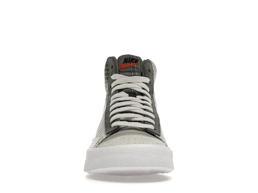 Фото № 2 с приближением к товару «‎Nike Blazer Mid 77 Patch Smoke Grey»