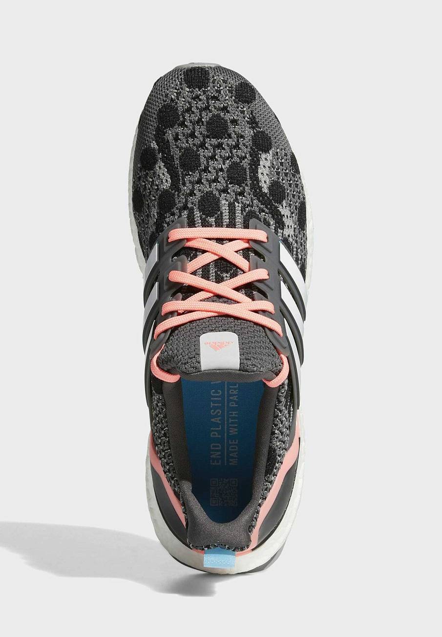 Фото № 3 с приближением к товару «‎Adidas Ultraboost»