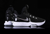 Фото № 2 с приближением к товару «‎Nike Lebron Witness V Oreo»