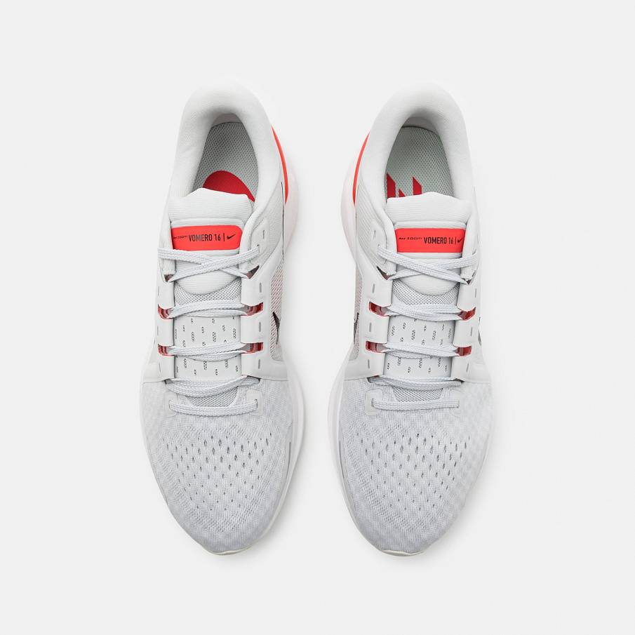 Фото № 4 с приближением к товару «‎Nike Air Zoom Vomero 16»