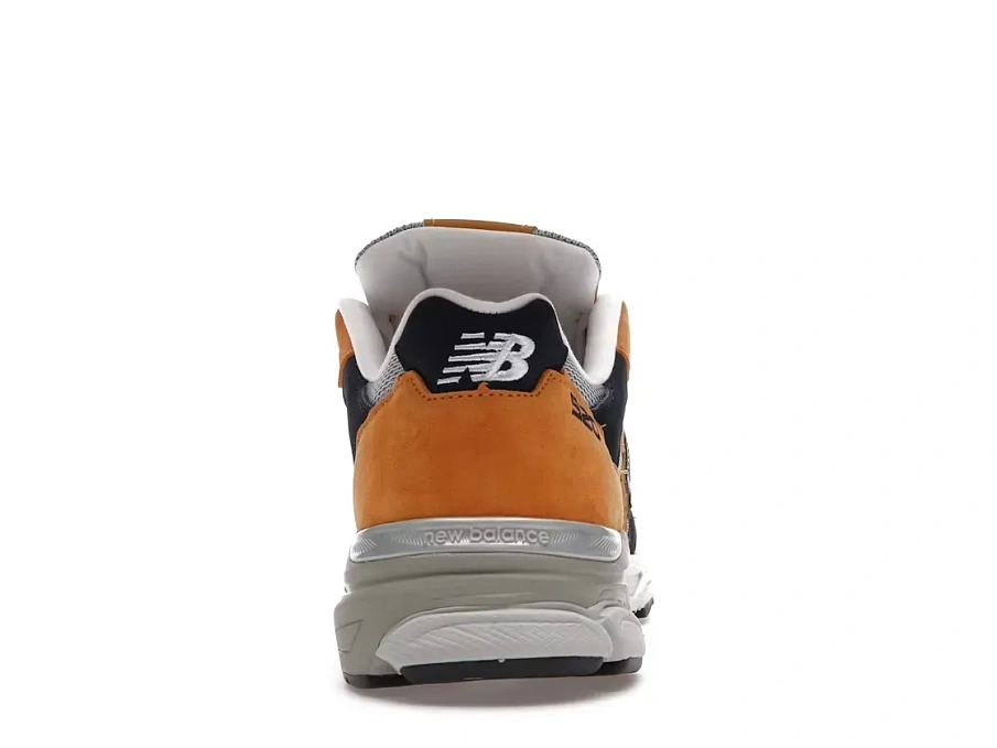 Фото № 4 с приближением к товару «‎New Balance 920»