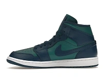 Фото № 3 с приближением к товару «‎Jordan 1 Mid»