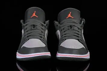 Nike Air Jordan 1 Retro Military  - 2