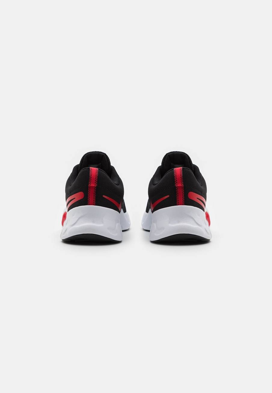 Фото № 3 с приближением к товару «‎Nike Renew Retaliation 3»