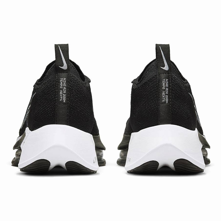 Фото № 4 с приближением к товару «‎Nike Tempo »