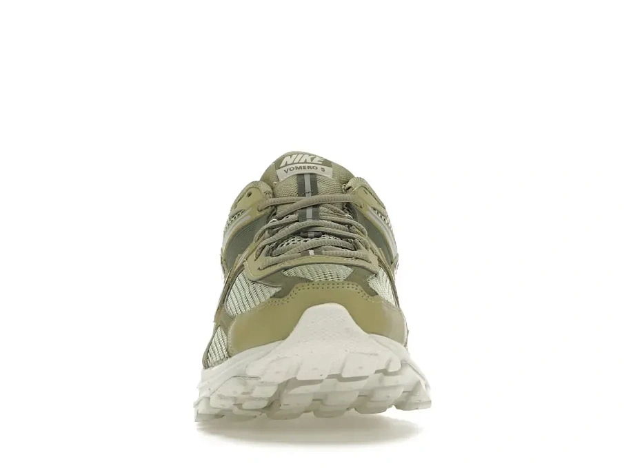 Фото № 2 с приближением к товару «‎Nike Zoom Vomero 5»