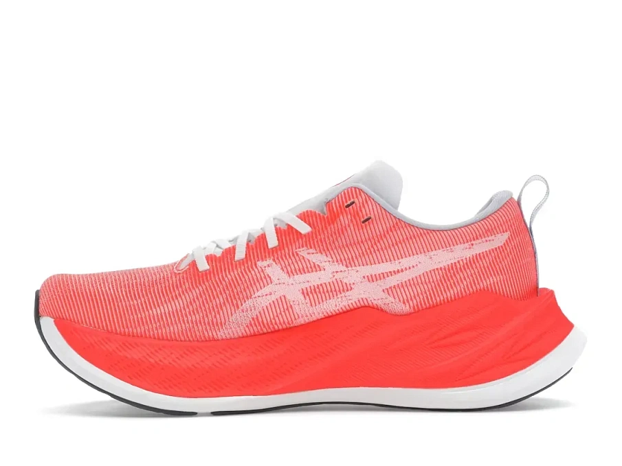 Фото № 3 с приближением к товару «‎ASICS Superblast»