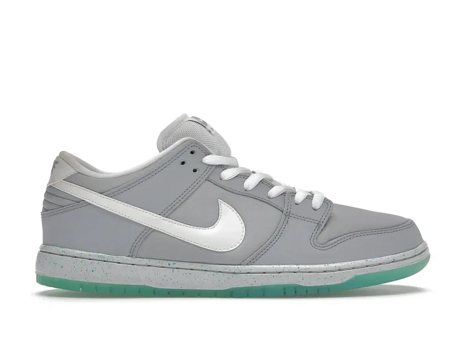 Фото № 1 с приближением к товару «‎Nike SB Dunk Low Marty McFly»