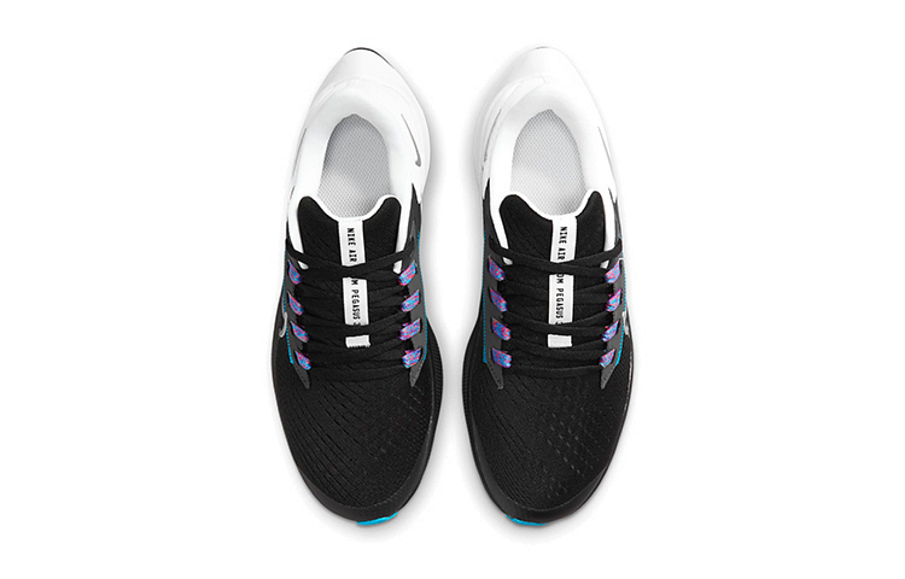 Фото № 4 с приближением к товару «‎Nike Air Zoom Pegasus 38 GS 'Black Metallic Silver'»