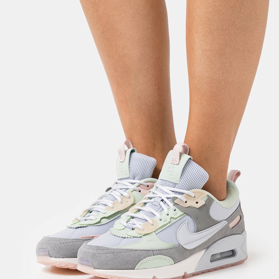 Фото № 2 с приближением к товару «‎Nike Air Max 90 Futura »