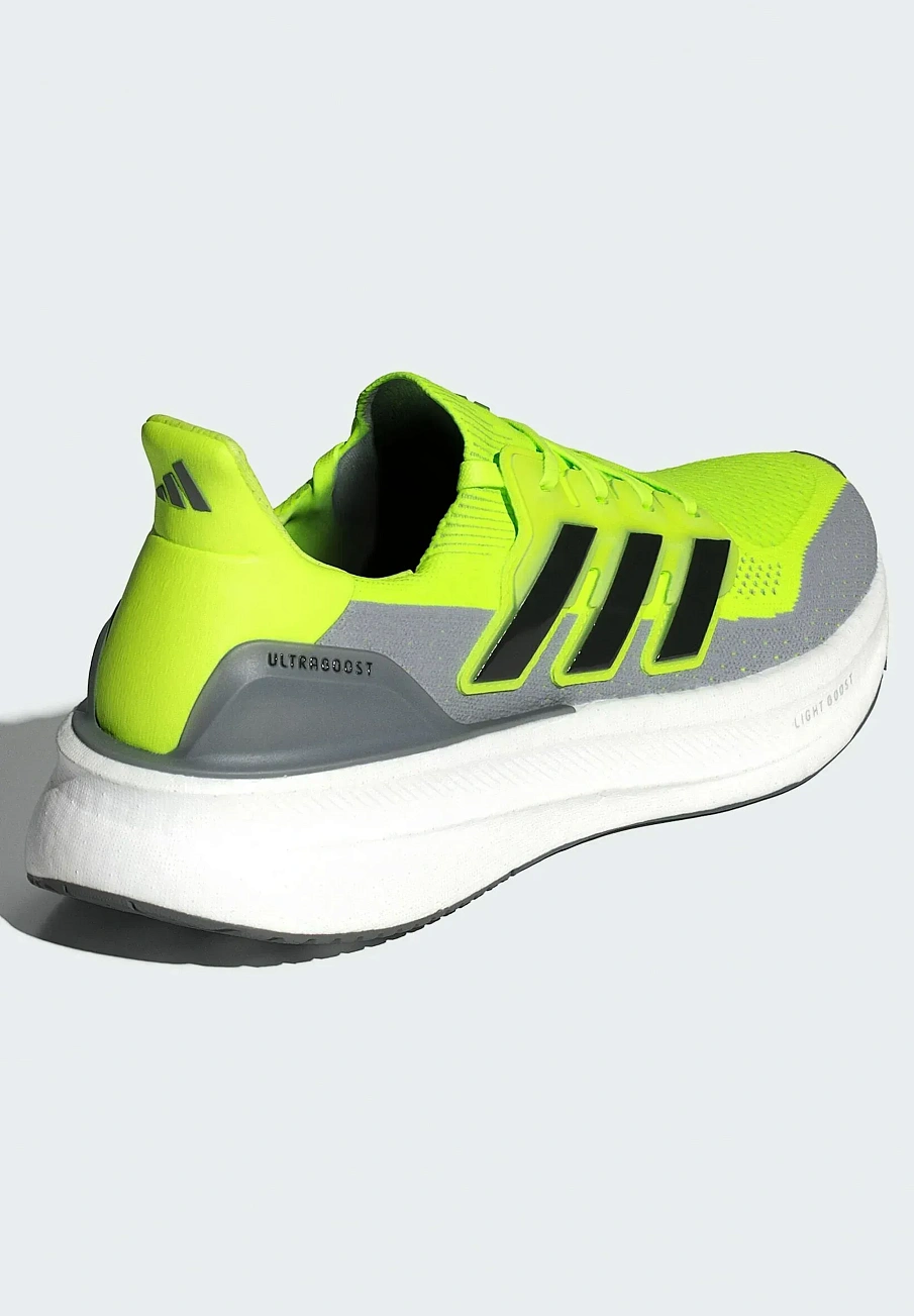Фото № 4 с приближением к товару «‎ULTRABOOST 5»