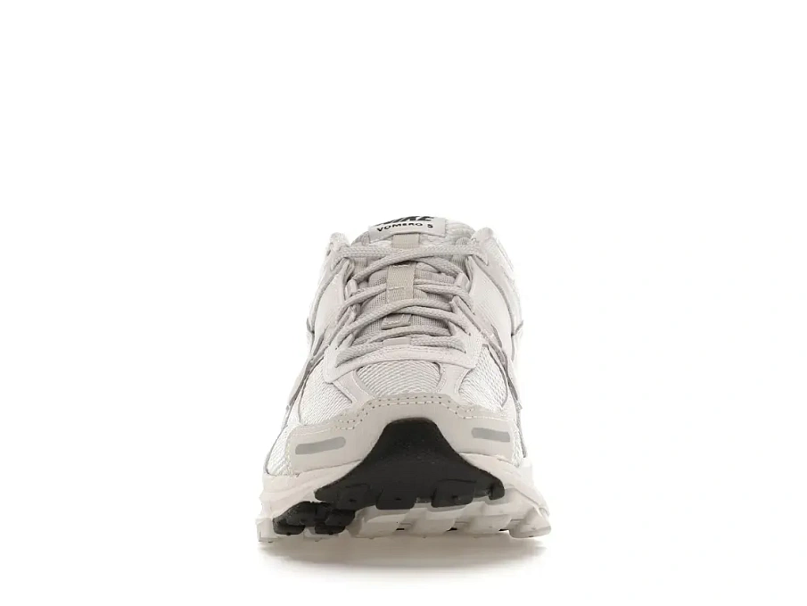 Фото № 2 с приближением к товару «‎Nike Zoom Vomero 5»