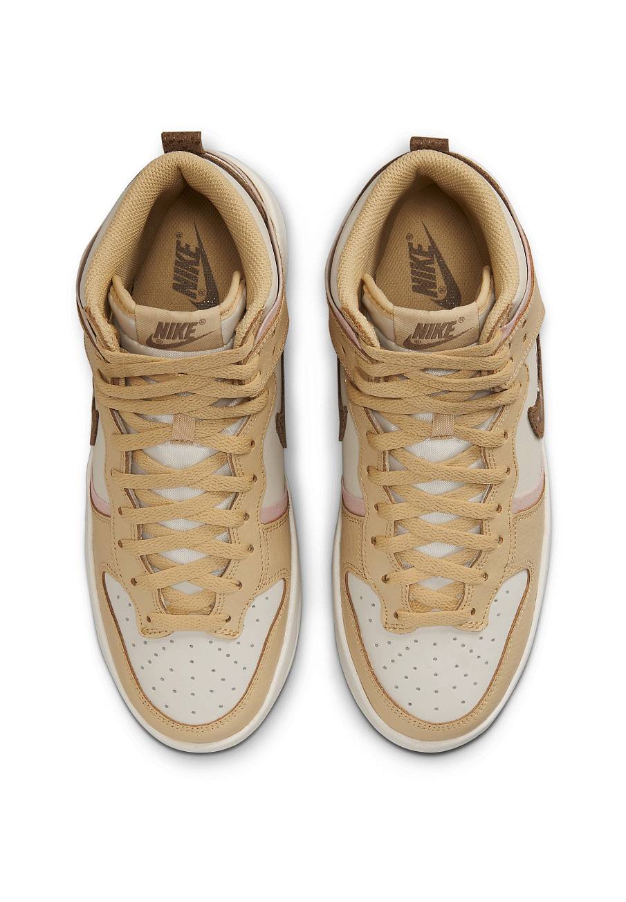 Фото № 4 с приближением к товару «‎Nike Dunk UP »