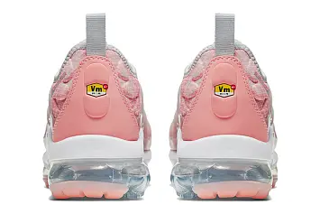 Nike Wmns Air VaporMax Plus 'Bleached Coral' - 6