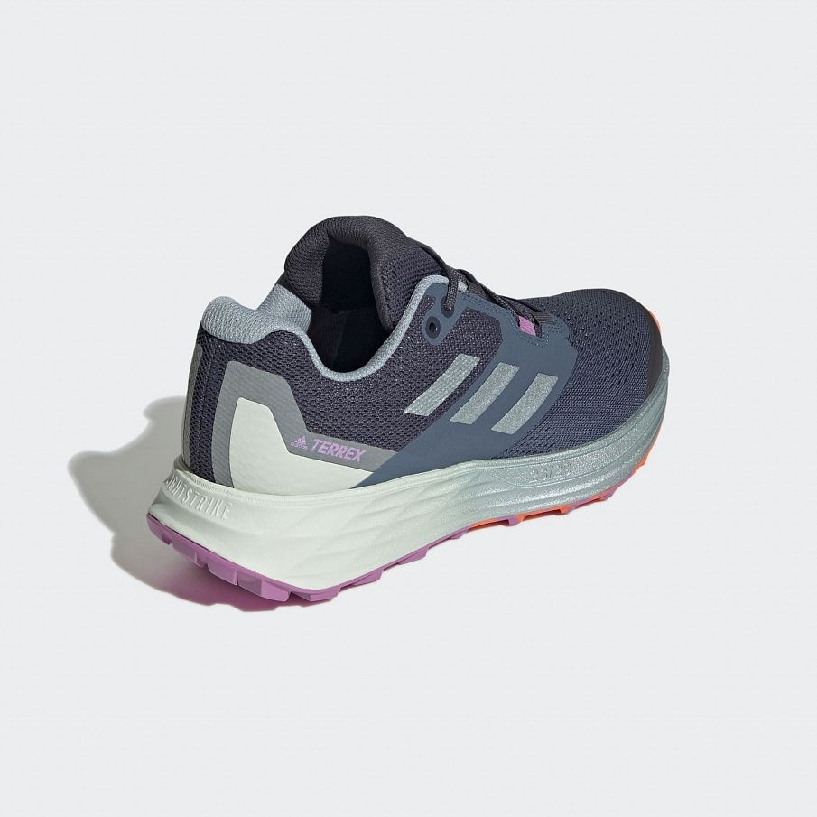 Фото № 4 с приближением к товару «‎Adidas Terrex Two »