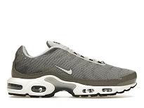 Фото № 1 с приближением к товару «‎Nike Air Max Plus Flat Pewter»