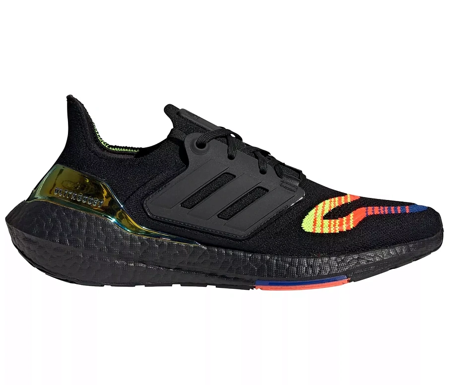 Фото № 1 с приближением к товару «‎adidas Ultra Boost 22 Linear Energy Black»