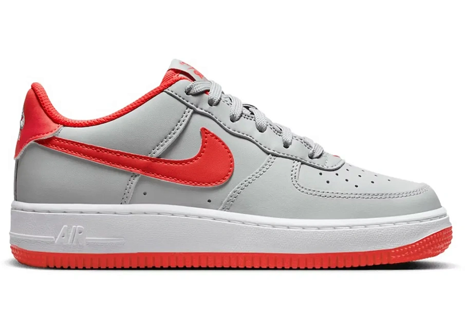 Фото № 1 с приближением к товару «‎Nike Air Force 1 Low»