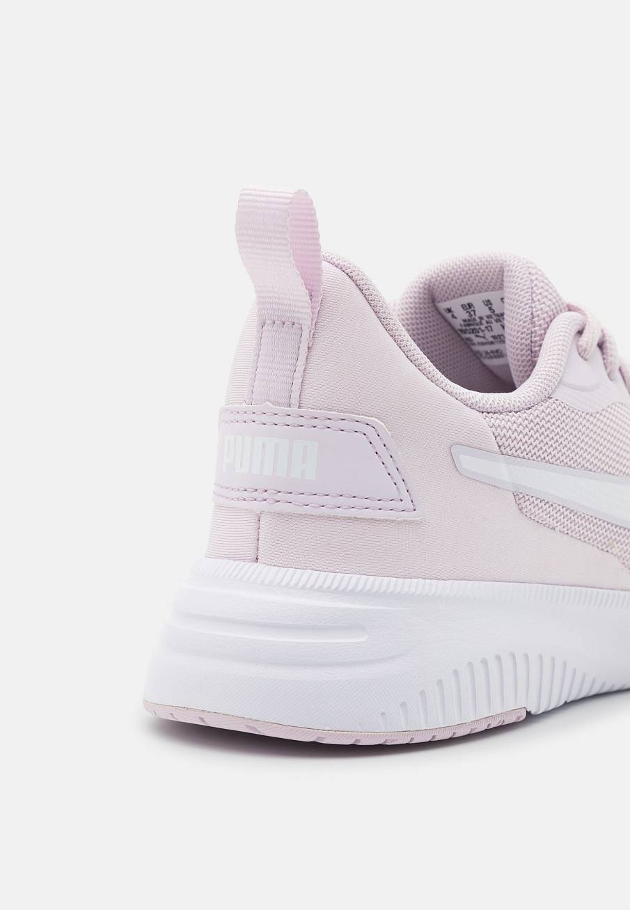 Фото № 5 с приближением к товару «‎Puma Flyer Flex»